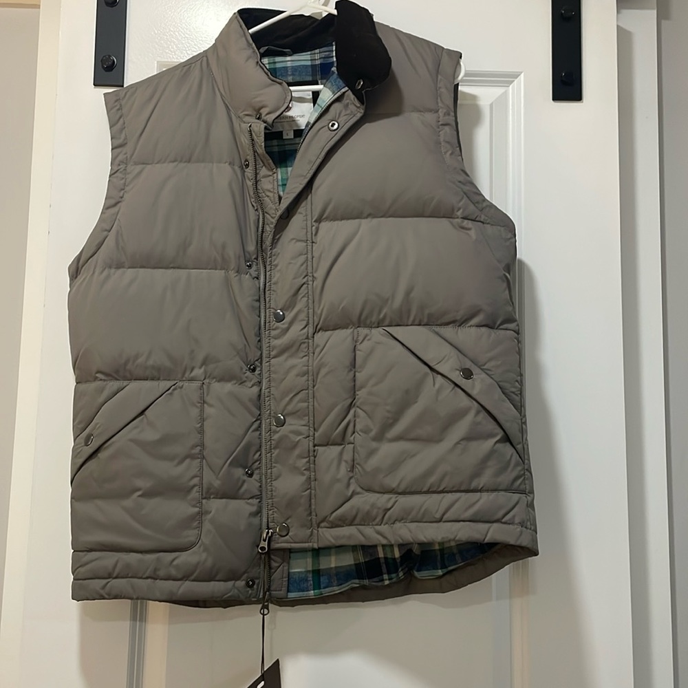 Southern Proper Sportsmen Collection Vest. NEW WITH TAGS